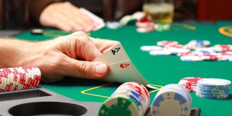 Poker: Từ trò chơi giải trí đến nghề nghiệp